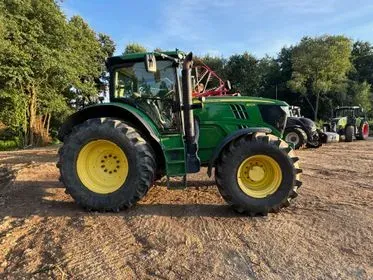 John Deere 6170r / 170 HP/ 9 360 hours/  2015 (4)