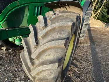 John Deere 6170r / 170 HP/ 9 360 hours/  2015 (9)