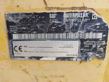 CATERPILLAR CAT 325 D/ 2008/ 21 876 mth  (11)