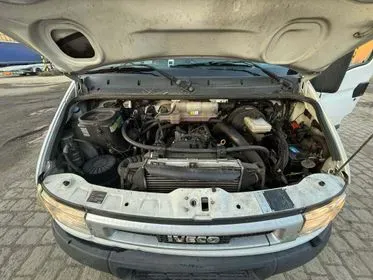 IVECO Daily 50C17 / 2006 / 578 200 km (9)