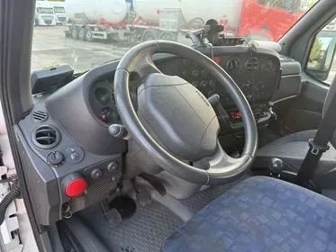 IVECO Daily 50C17 / 2006 / 578 200 km (15)