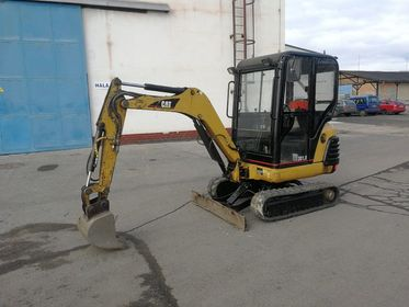 Caterpillar CAT 301.8 (1)