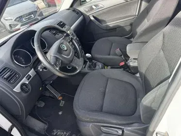 Škoda YETI / 2009 / 345 700 km (10)