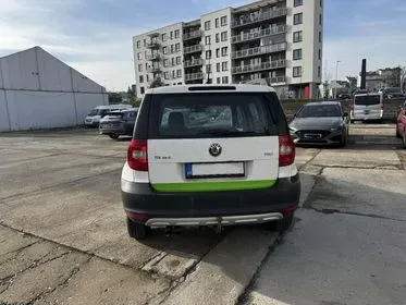 Škoda YETI / 2009 / 345 700 km (6)