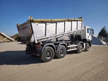 MAN TGA 41.440 8x4 / 2009 / 450 000 km (9)