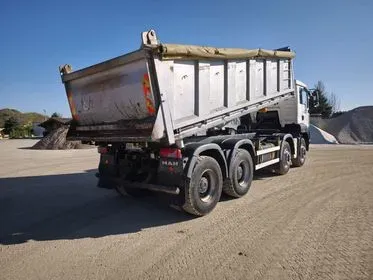 MAN TGA 41.440 8x4 / 2009 / 450 000 km (11)