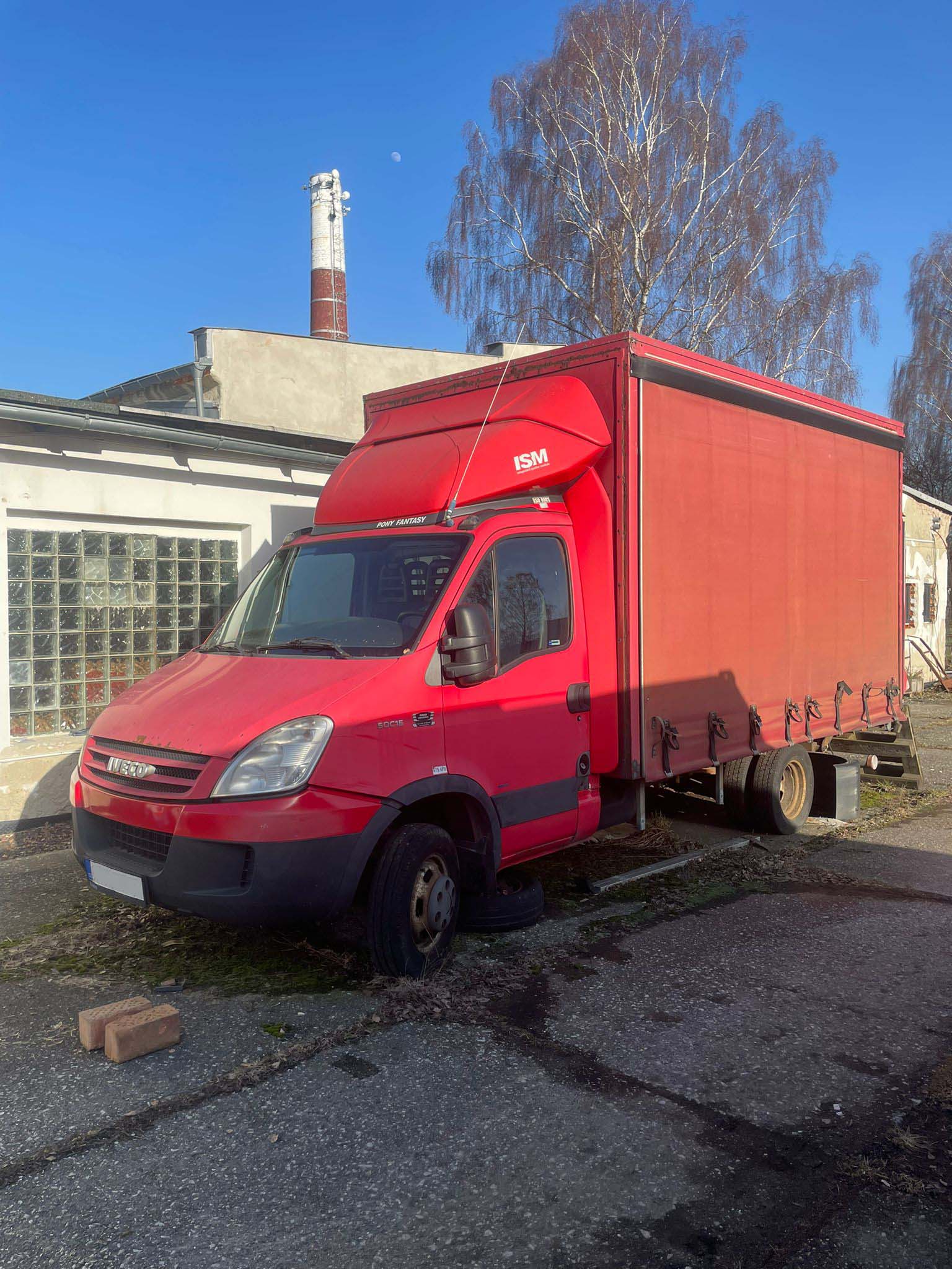 IVECO DAILY 50 C15 / 2011 / 551 000 km