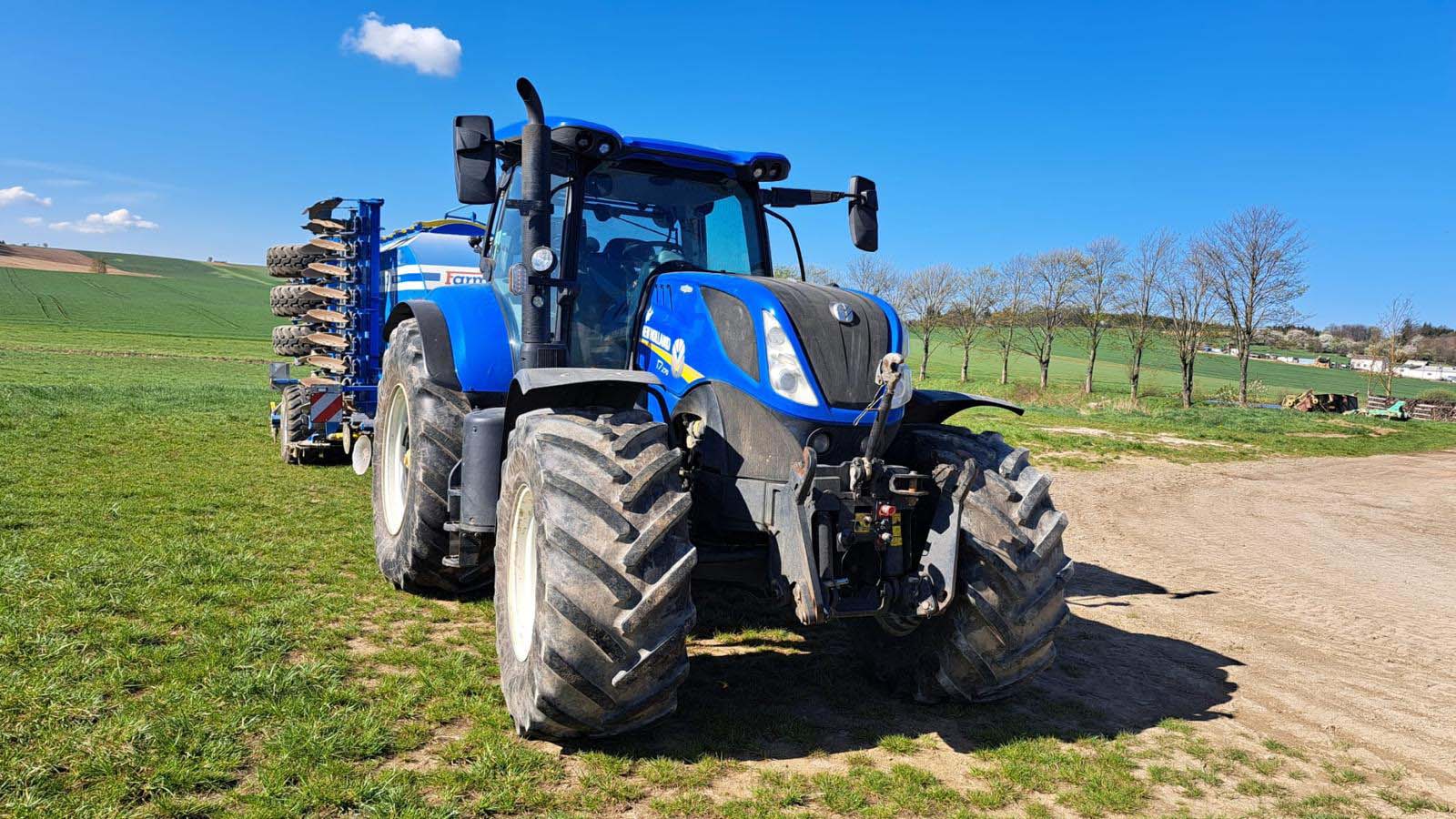 NEW HOLLAND T7.270 AC + FARMET FALCON 6 PRO FERT / 2021