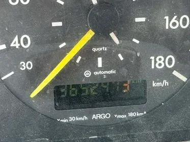 Mercedes-Benz 412 D / 1998 / 365 000 km (15)