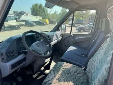 Mercedes-Benz 412 D / 1998 / 365 000 km (12)