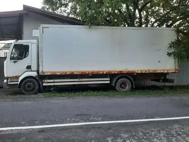 Renault Midlum 180.12 / 2002 (2)