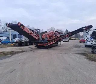 TEREX FINLAY 883 Mobilní třídič / 2010 / 15 835 m/h (1)