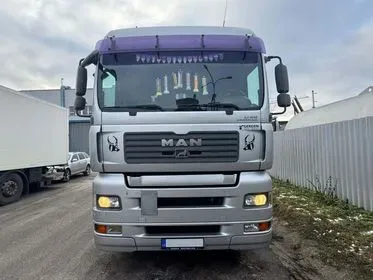 MAN TGA 26.480 / 2007 / 1 235 000 km (2)