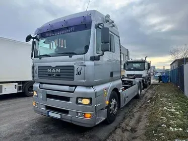 MAN TGA 26.480 / 2007 / 1 235 000 km (1)
