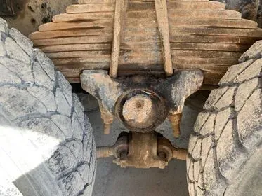 IVECO TRAKKER  MP340 E 8x4/ 2000/ concrete mixer truck  (102)