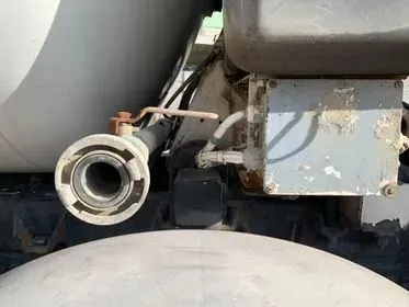 IVECO TRAKKER  MP340 E 8x4/ 2000/ concrete mixer truck  (108)