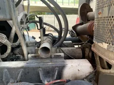 IVECO TRAKKER  MP340 E 8x4/ 2000/ concrete mixer truck  (109)