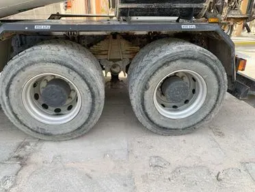 IVECO TRAKKER  MP340 E 8x4/ 2000/ concrete mixer truck  (84)