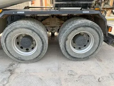 IVECO TRAKKER  MP340 E 8x4/ 2000/ concrete mixer truck  (85)