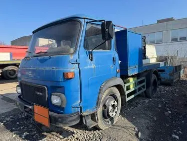 AVIA / 1991 / 393 252 km (1)