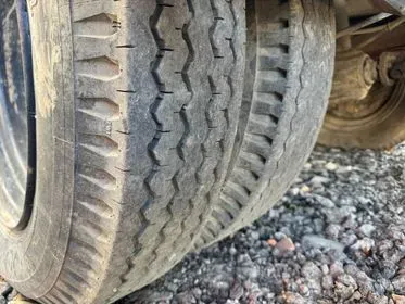 AVIA / 1991 / 393 252 km (11)