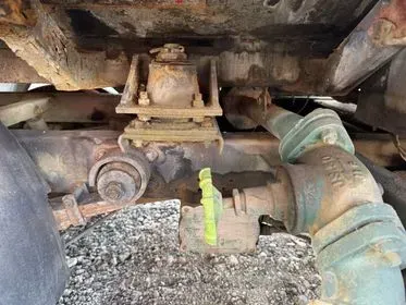 AVIA / 1991 / 393 252 km (8)