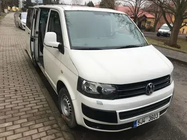 Volkswagen Transporter T5 / 2007 / 420 000 km (2)