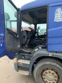 Scania P420 + přívěs na přepravu dřeva / 2005 / 730 000 km (12)