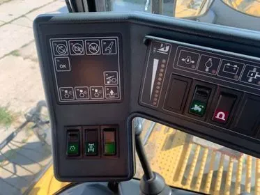 NEW HOLLAND FX 38/ 2000/ 3469 mth  (11)