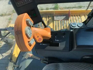 NEW HOLLAND FX 38/ 2000/ 3469 mth  (13)