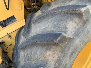 NEW HOLLAND FX 38/ 2000/ 3469 mth  (28)