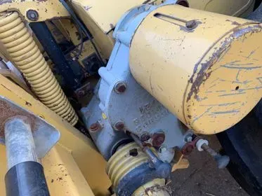 NEW HOLLAND FX 38/ 2000/ 3469 mth  (29)