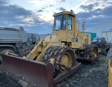 CAT 825 C Compactor (1)