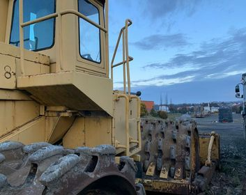 CAT 825 C Compactor (4)