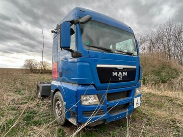 MAN TGX  18.440 4x2 BLS  (2)