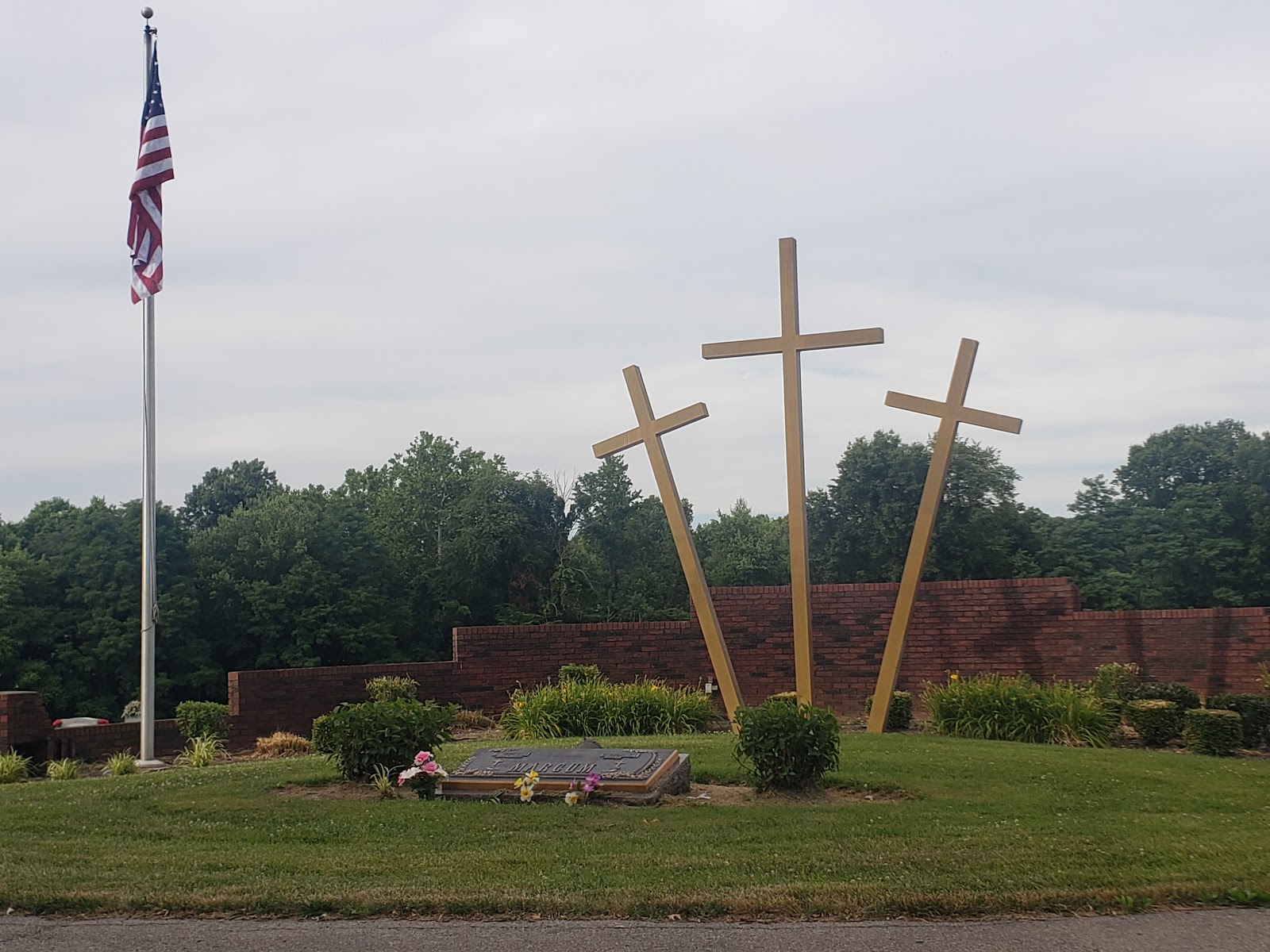 Abundant Life Memorial Gardens cemetery grounds and headstones