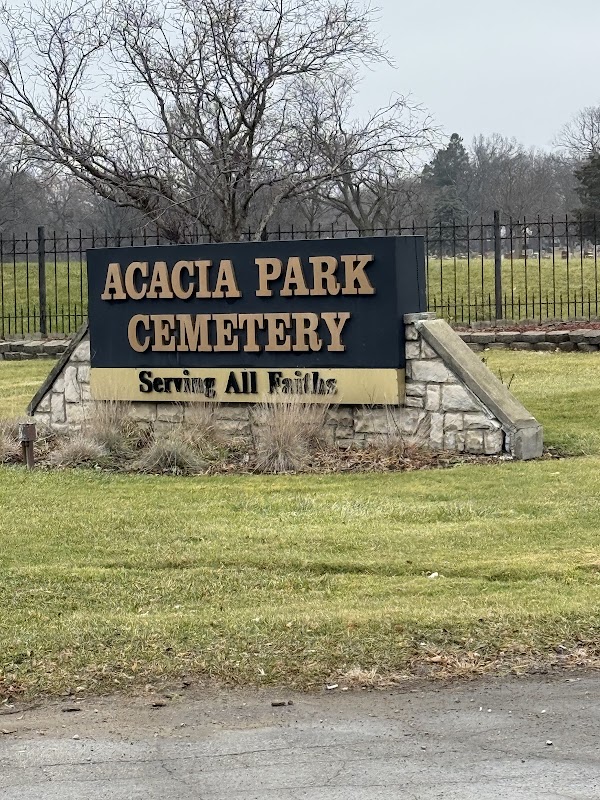 Acacia Park Cemetery grounds