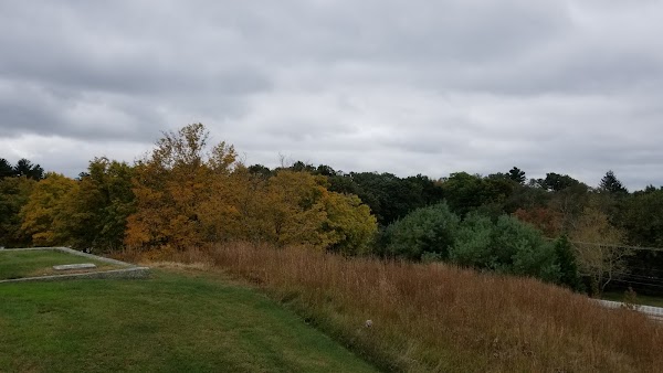 Acotes Hill Cemetery grounds