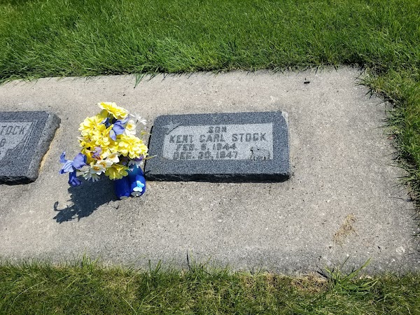 Afton Cemetery grounds