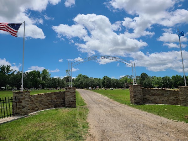 Akins Cemetery grounds