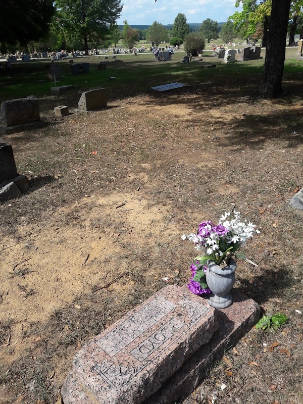 Akins Cemetery grounds