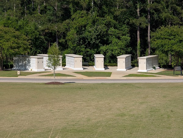 Alabama State Veterans Memorial Cemetery at Spanish Fort grounds