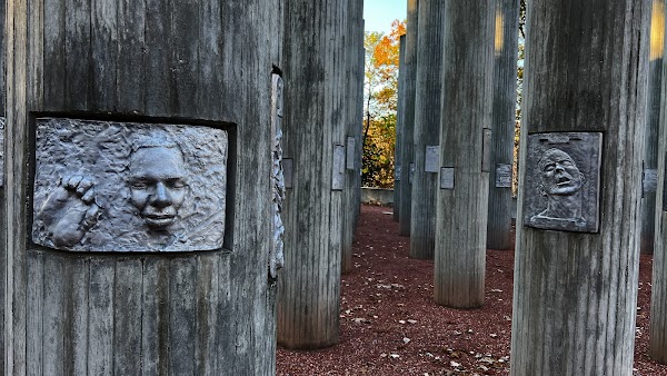 Alabama Veterans Memorial Park grounds