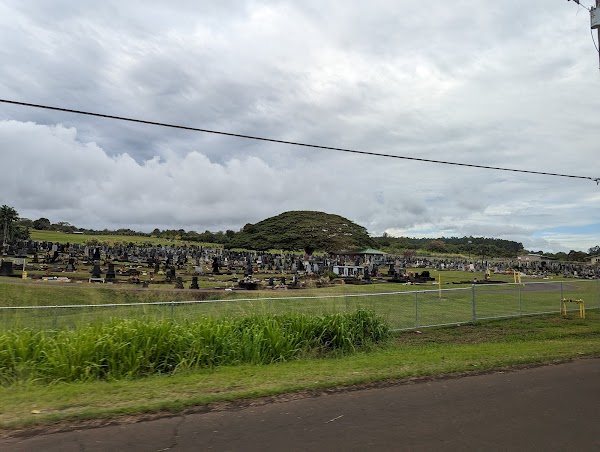 ‘Alae Cemetery grounds