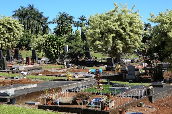 ‘Alae Cemetery grounds
