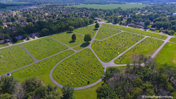 Albright Cemetery grounds