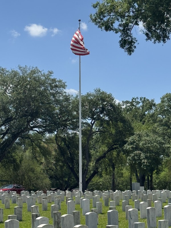 Alexandria National Cemetery grounds