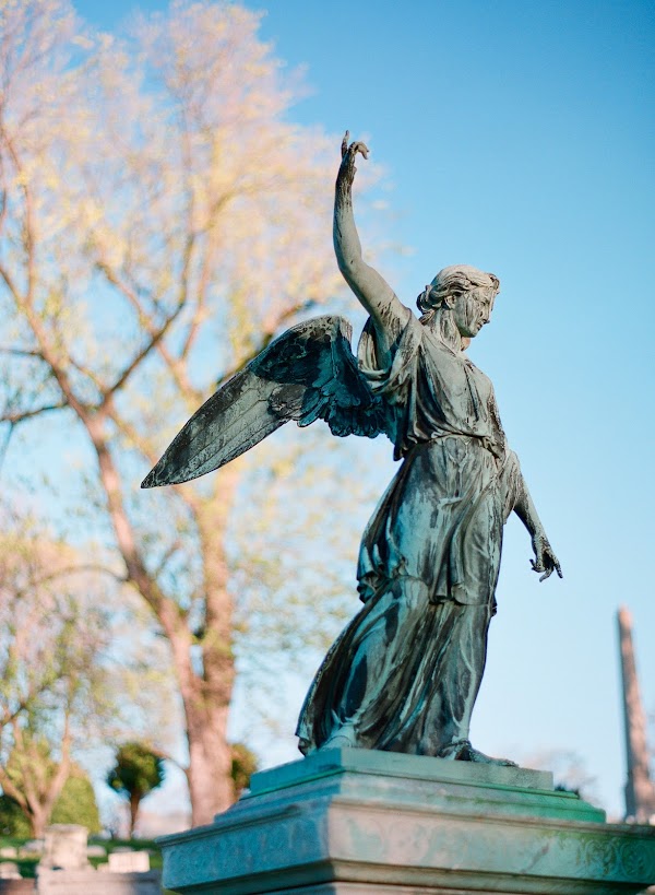 Allegheny Cemetery grounds