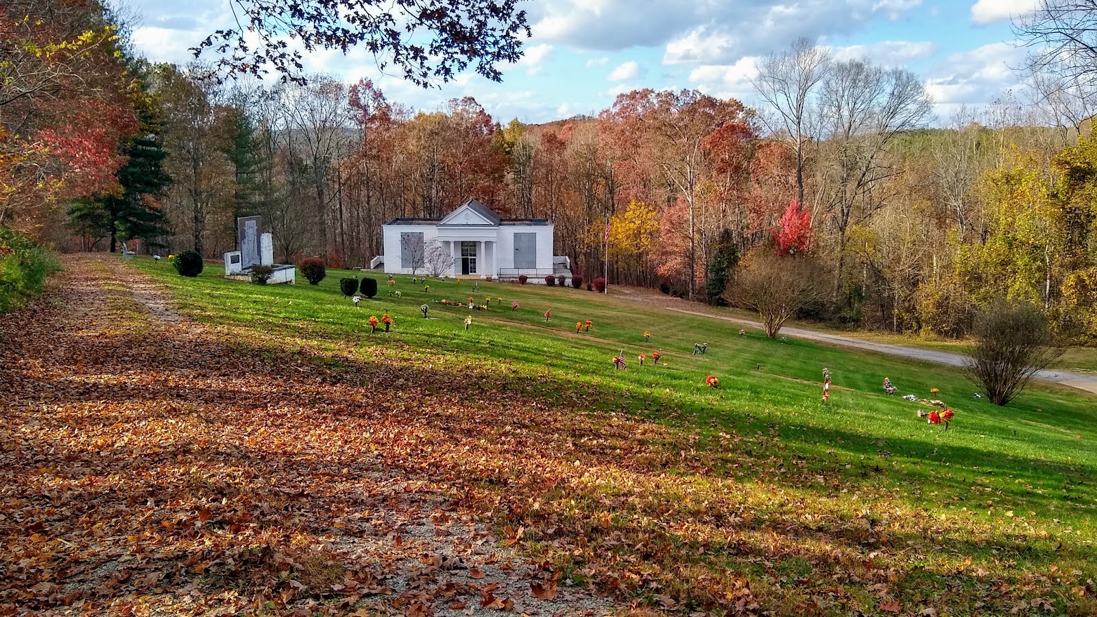 Altavista Memorial Park cemetery grounds and headstones