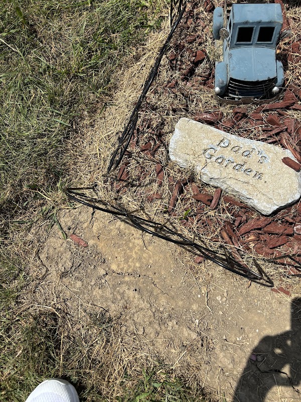 Alton Cemetery grounds